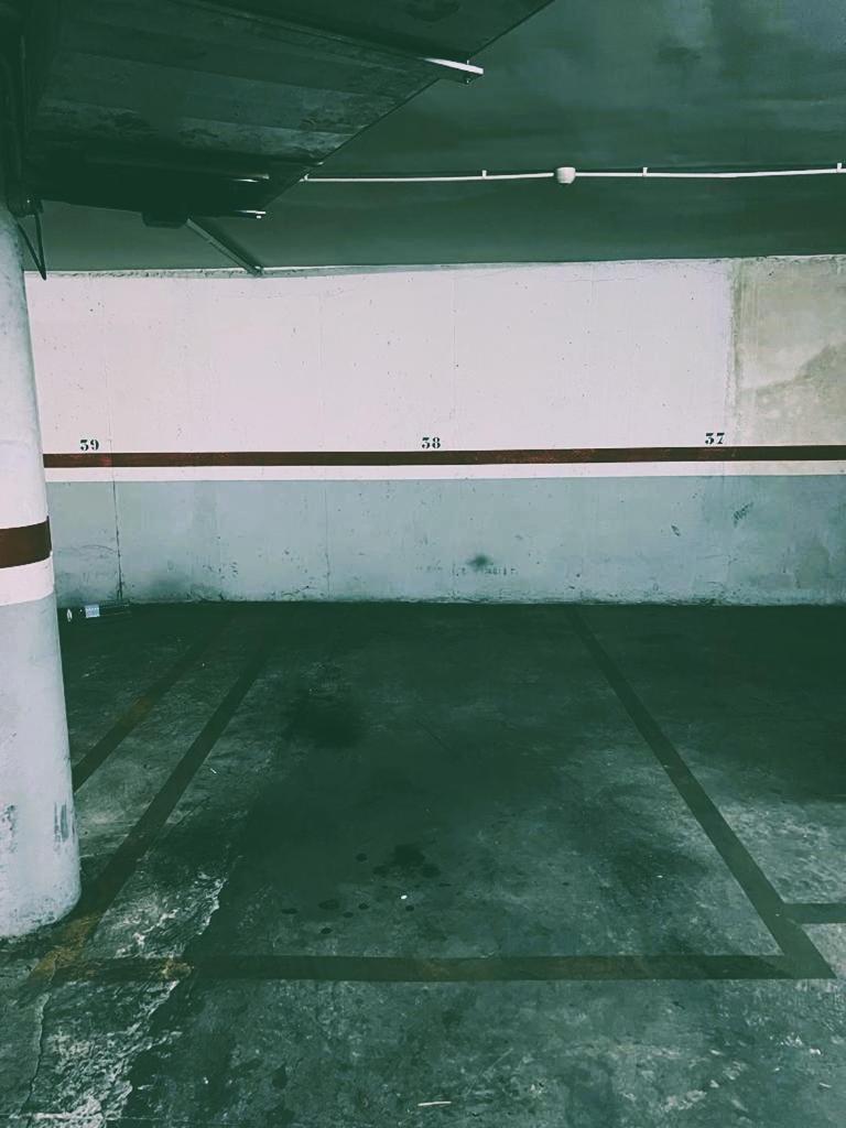 Esmeralda Apartment With Free Private Underground Parking Valencia Exterior foto